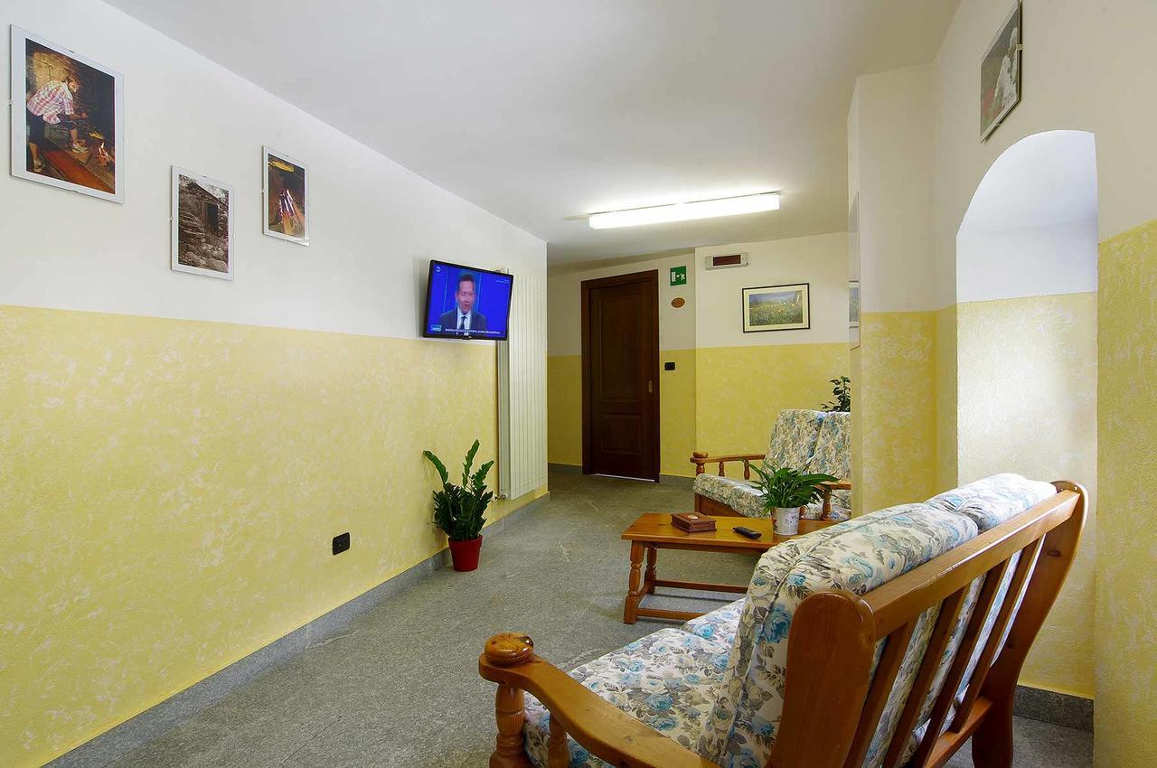 Ostello Ou Crierel Lillianes Dış mekan fotoğraf